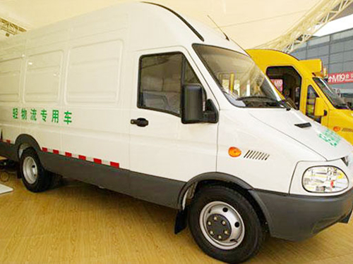 快遞行業(yè)用車